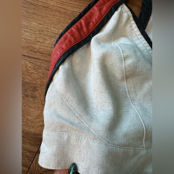 Acostamento Women’s faux leather & faux Linen mixed media cropped top. Medium. - Picture 2 of 12